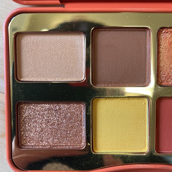 TOO FACED light my fire palette - Picture 4 of 5